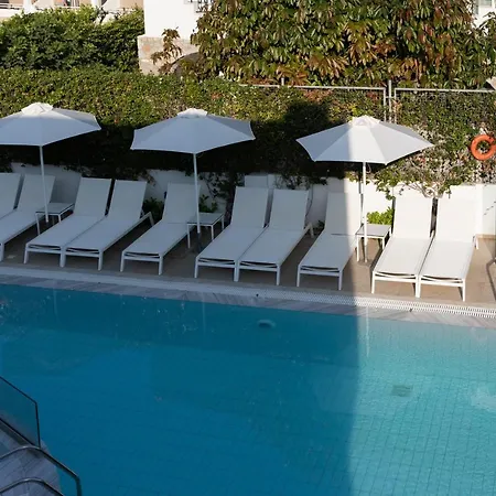 Agrelli & Hotell 3*