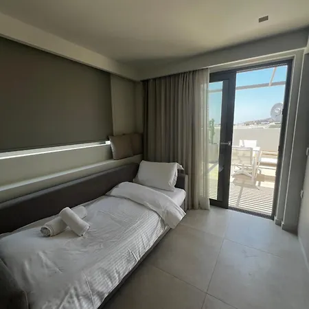 Agrelli & Hotell 3*